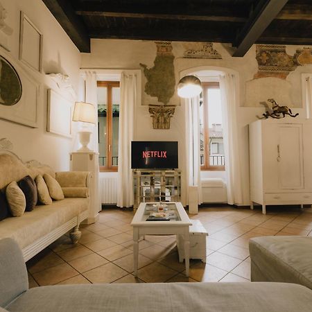 Piazza Erbe Luxury Apartment Верона Екстериор снимка